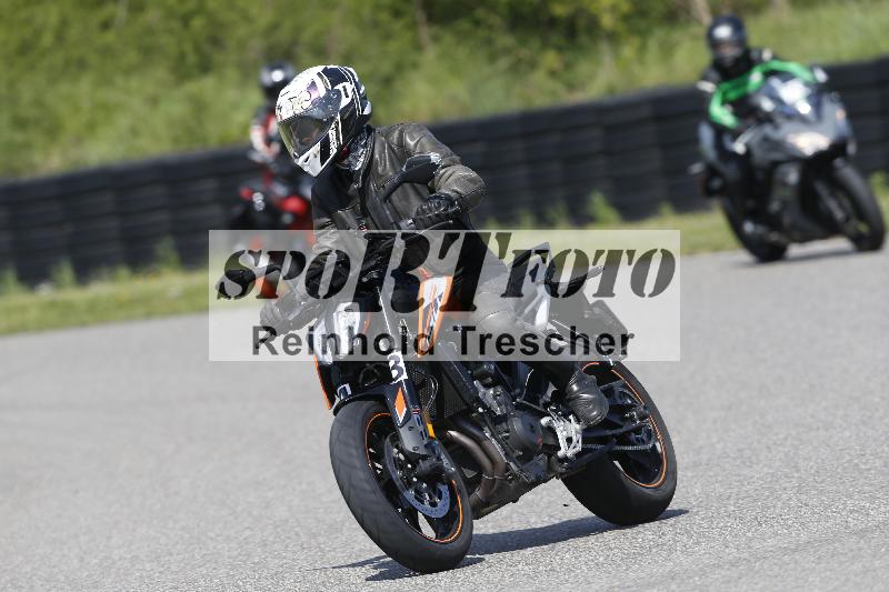 /Archiv-2025/09 22.04.2025 Cornu Master School ADR/gruen-vert/43